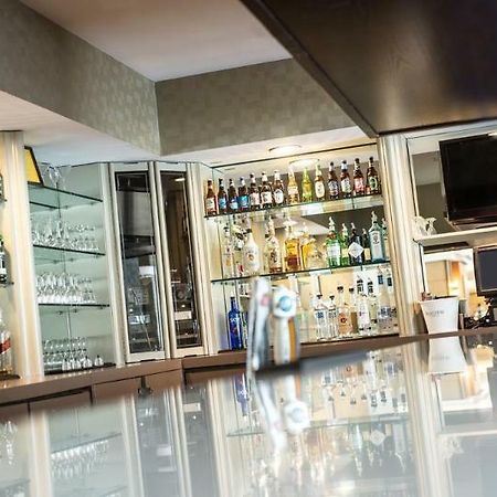 Holiday Inn Rochester Downtown Екстер'єр фото