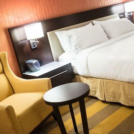 Holiday Inn Rochester Downtown Екстер'єр фото